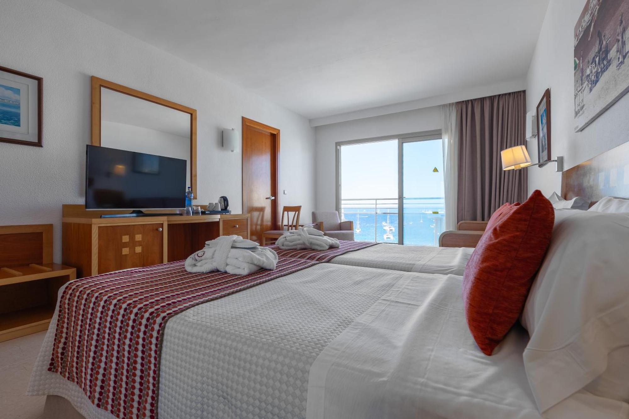 Bellamar Hotel Beach & Spa Sant Antoni de Portmany Quarto foto